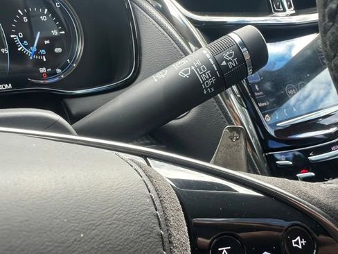 Used 2019 Cadillac CTS V w/ Luxury Package RWD image 29