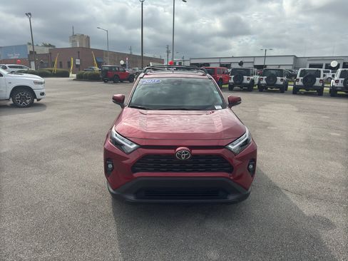 Used 2025 Toyota RAV4 XLE Premium w/ Weather Package FWD image 4