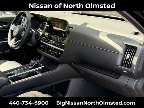 Certified 2023 Nissan Pathfinder SL w/ SL Premium Package AWD/4WD image 29
