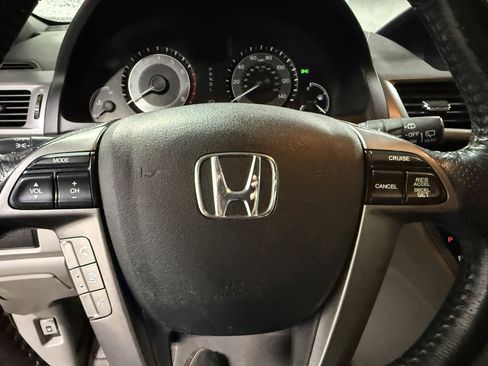 Used 2016 Honda Odyssey EX-L image 2