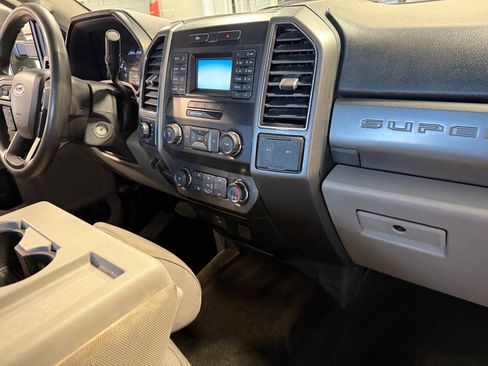 Used 2019 Ford F250 XLT w/ XLT Value Package AWD/4WD image 21