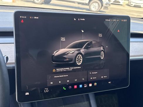 Used 2023 Tesla Model 3 Standard Range RWD image 10