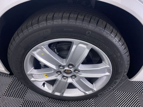 New 2025 Cadillac XT6 Luxury w/ LPO, Red Accent Package FWD image 16