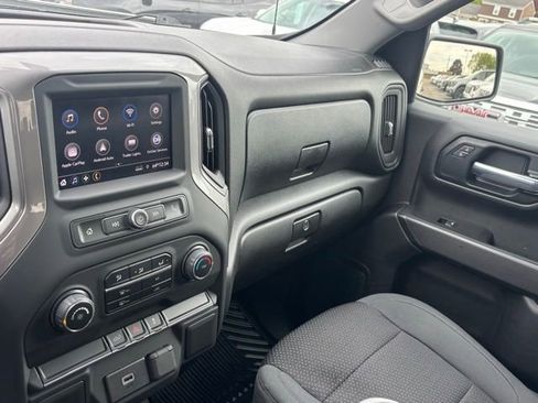 Used 2020 Chevrolet Silverado 1500 Custom w/ Custom Value Package AWD/4WD image 27