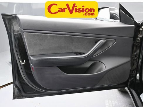 Used 2019 Tesla Model 3 Standard Range Plus image 42