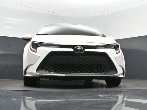 Used 2022 Toyota Corolla LE FWD image 46