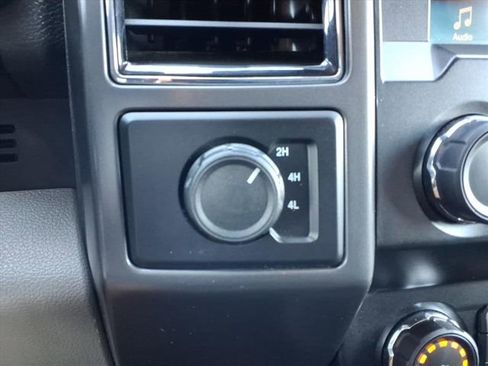 Used 2019 Ford F150 XLT image 21