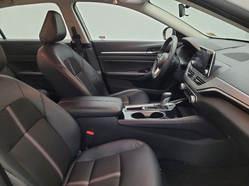 Used 2025 Nissan Altima 2.5 SR FWD image 21
