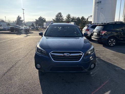 Used 2019 Subaru Outback 2.5i Limited image 2