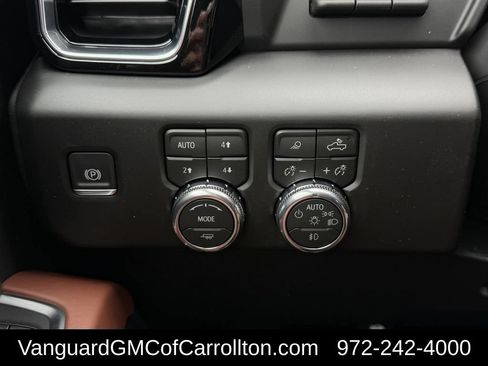 New 2026 GMC Sierra 3500 Denali Ultimate AWD/4WD image 19