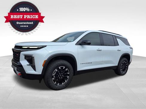 New 2026 Chevrolet Traverse Z71 w/ Enhanced Driving Package image 2