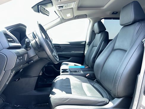 Certified 2024 Honda Odyssey EX-L image 13