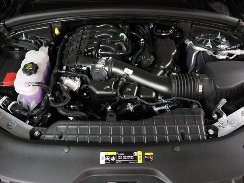 New 2025 Jeep Grand Cherokee L Laredo image 14