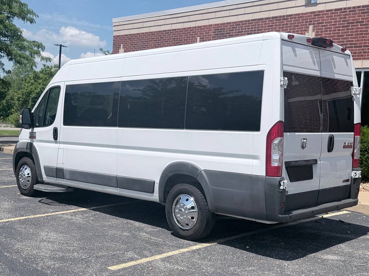 Used 2016 RAM ProMaster 3500 w/ Premium Appearance Group FWD image 10