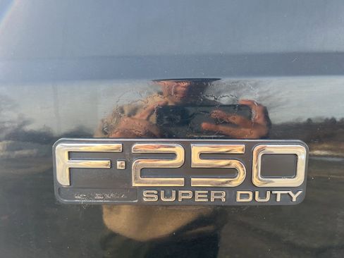 Used 2003 Ford F250 Lariat image 8