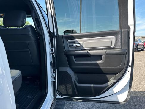 Used 2018 RAM 2500 Power Wagon w/ Luxury Group AWD/4WD image 16