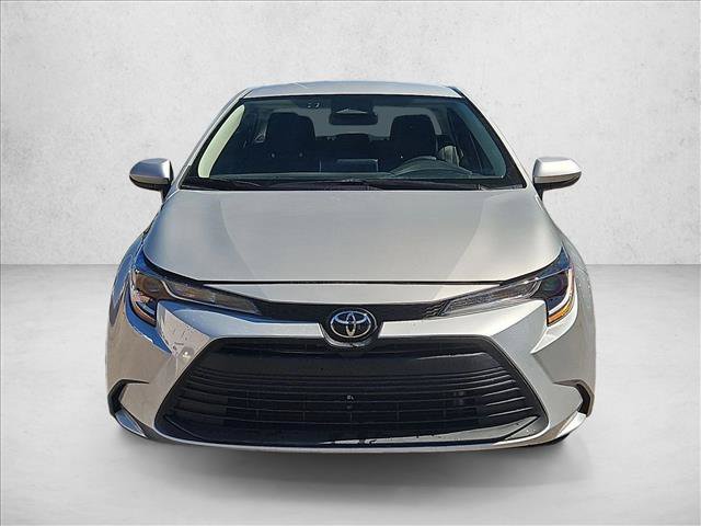 Used 2025 Toyota Corolla LE FWD image 2