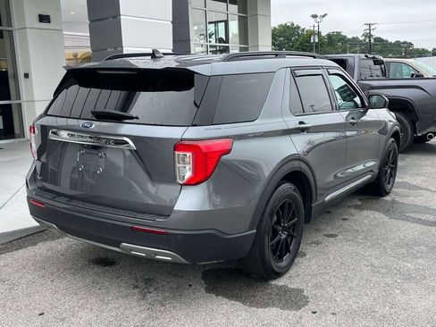 Used 2023 Ford Explorer XLT w/ Equipment Group 202A RWD image 3