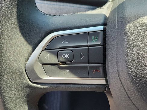 Used 2024 Jeep Compass Latitude AWD/4WD image 25