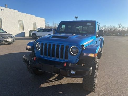 Used 2023 Jeep Gladiator Mojave w/ Cold Weather Group image 5