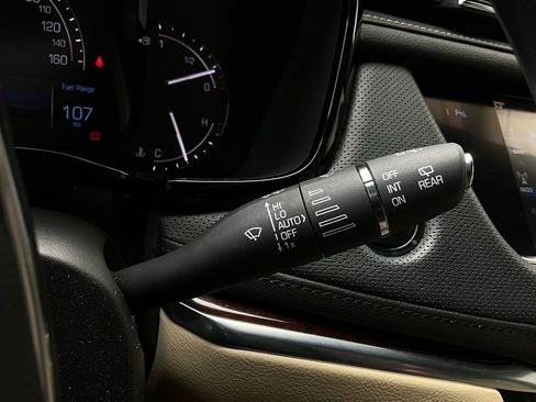 Used 2018 Cadillac XT5 Luxury w/ Driver Awareness Package image 44