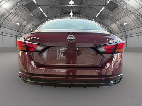 Used 2023 Nissan Altima 2.5 SV image 4