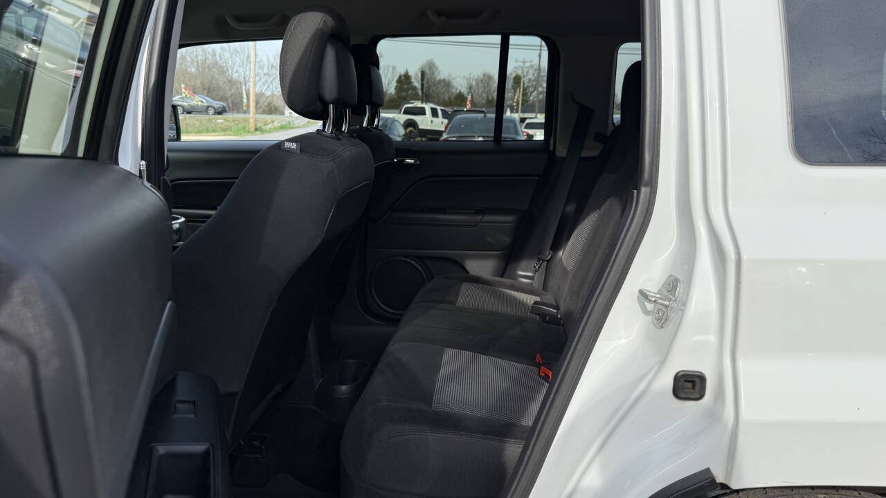 Used 2016 Jeep Patriot Sport w/ Power Value Group FWD image 14