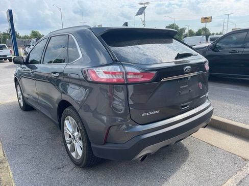 Used 2020 Ford Edge Titanium FWD image 8
