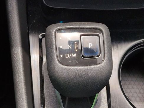Used 2021 Nissan Rogue SV FWD image 31
