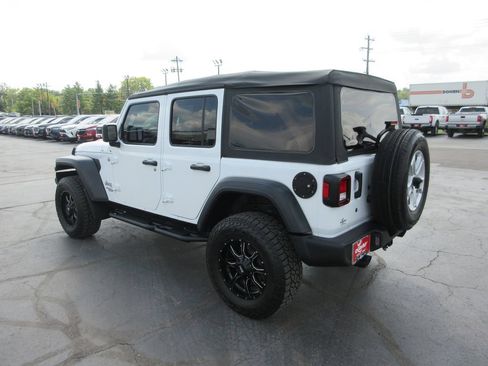 Used 2019 Jeep Wrangler Unlimited Sport S AWD/4WD image 7
