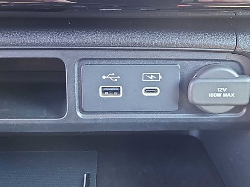 Certified 2025 Honda Pilot Touring image 18