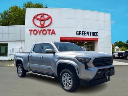 New 2026 Toyota Tacoma SR5
