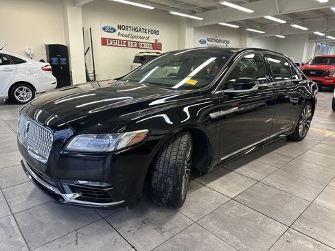 Used 2018 Lincoln Continental Reserve w/ Continental Climate Package image 13