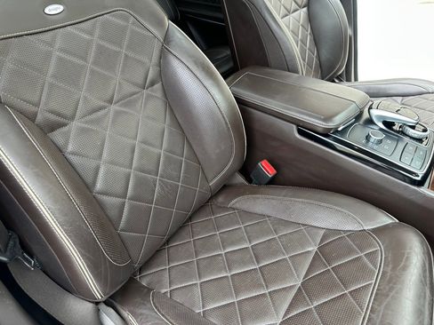 Used 2019 Mercedes-Benz GLS 550 4MATIC image 24