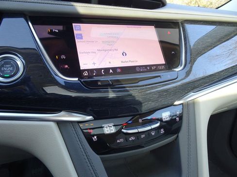 Certified 2024 Cadillac XT6 Premium Luxury image 19