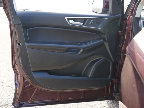 Used 2024 Ford Edge SEL w/ Convenience Package image 18