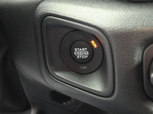 New 2025 Jeep Gladiator Sport image 28