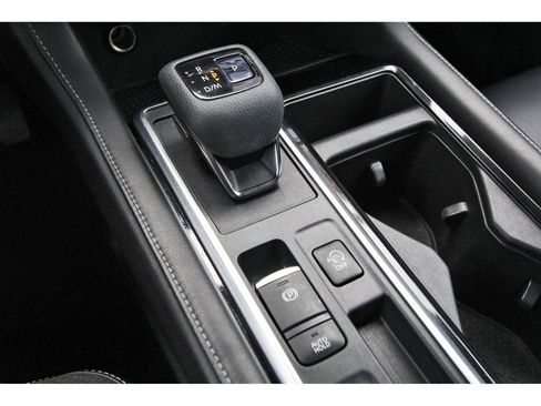 Used 2022 Nissan Pathfinder SL FWD image 24