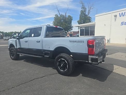 Used 2025 Ford F350 Lariat w/ Tremor Off-Road Package AWD/4WD image 7