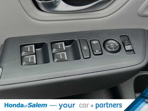 New 2025 Honda Pilot Touring image 13