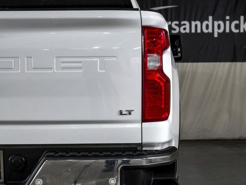 Used 2022 Chevrolet Silverado 2500 LT w/ Convenience Package image 42