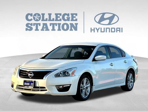 Used 2013 Nissan Altima 2.5 SV FWD image 6