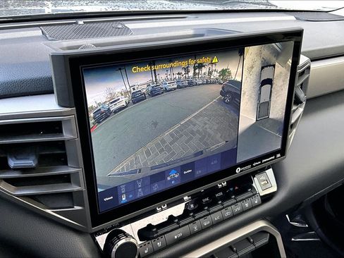 Used 2024 Toyota Tundra Limited image 21