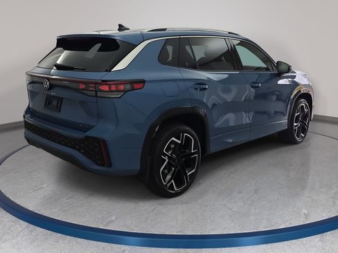 New 2026 Volkswagen Tiguan SEL R-Line AWD/4WD image 5