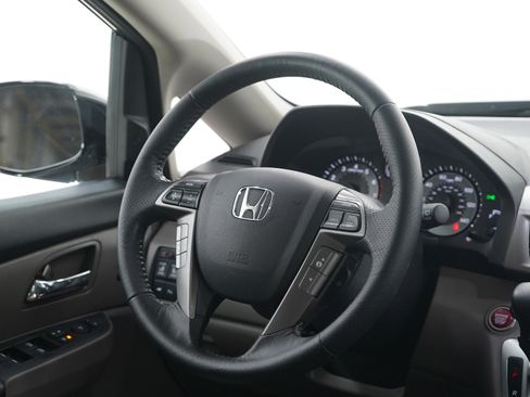 Used 2016 Honda Odyssey Touring image 15