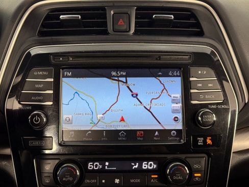 Used 2018 Nissan Maxima Platinum image 25