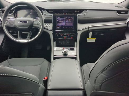 New 2025 Jeep Grand Cherokee Laredo X w/ Luxury Tech Group I image 13