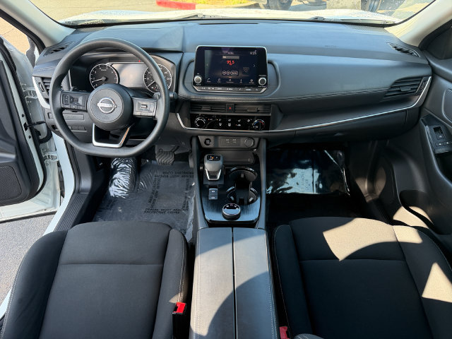 Used 2024 Nissan Rogue S AWD/4WD image 25