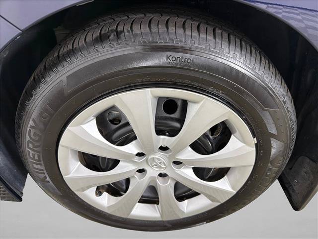 Used 2025 Toyota Corolla LE FWD image 11