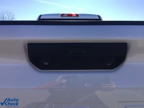 Used 2024 Chevrolet Silverado 2500 W/T w/ WT Convenience Package image 5